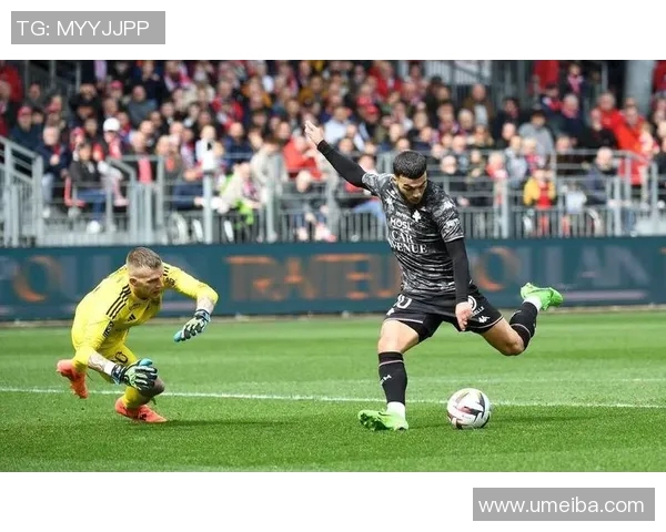 法乙梅斯与洛里昂激战在即谁能在这场对决中笑到最后