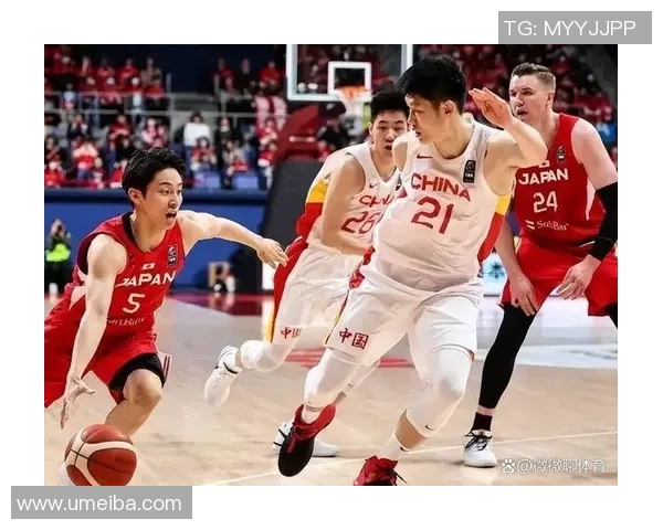 中国香港男篮迎战日本队争夺亚洲篮球赛重要胜利